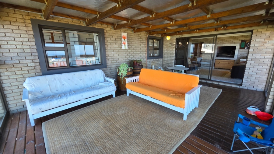 3 Bedroom Property for Sale in Dana Bay Western Cape